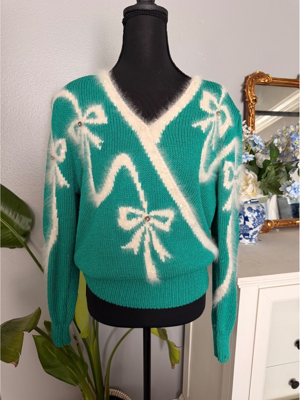 Vintage 1980s bow angora sweater - coquette